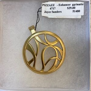 Premier Designs “Pizzazz” Enhancer with magnetic closure